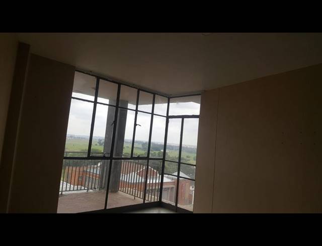 1 BEDROOM PROPERTY TO RENT IN SPRINGS CENTRAL